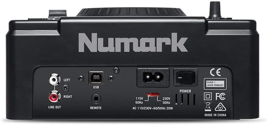 Numark Scratch - Zweikanal DJ Scratch Mixer mit Serato DJ Pro, Innofader Crossfader, DVS-Lizenz, 6 Direktzugriffseffektwählern und Performance Pads