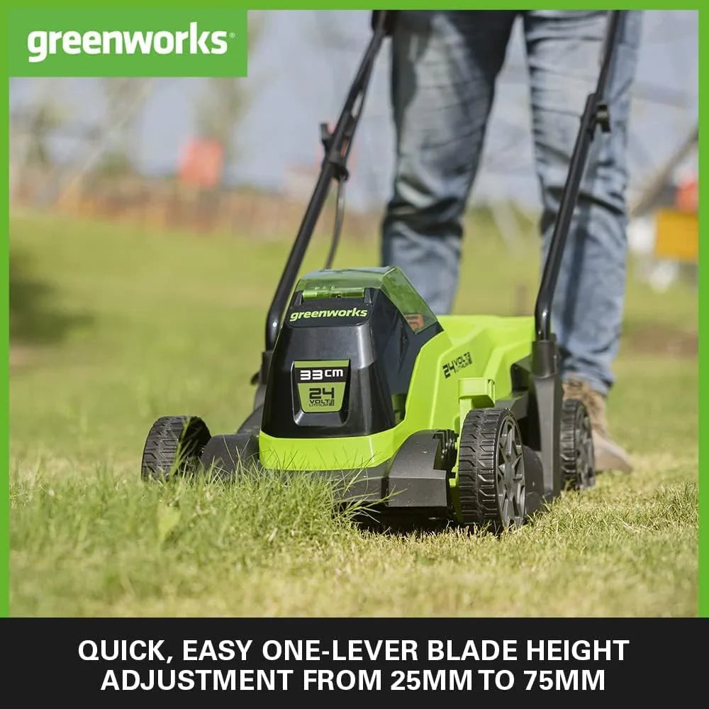 Greenworks 48V (2x24V) Selbstfahrender Akku Rasenmher für groe Flchen bis zu 480m, 46cm Schnittbreite, 55L Sack PLUS zwei 4Ah-Akkus und Doppelladegert GD24X2LM46SPK4X
