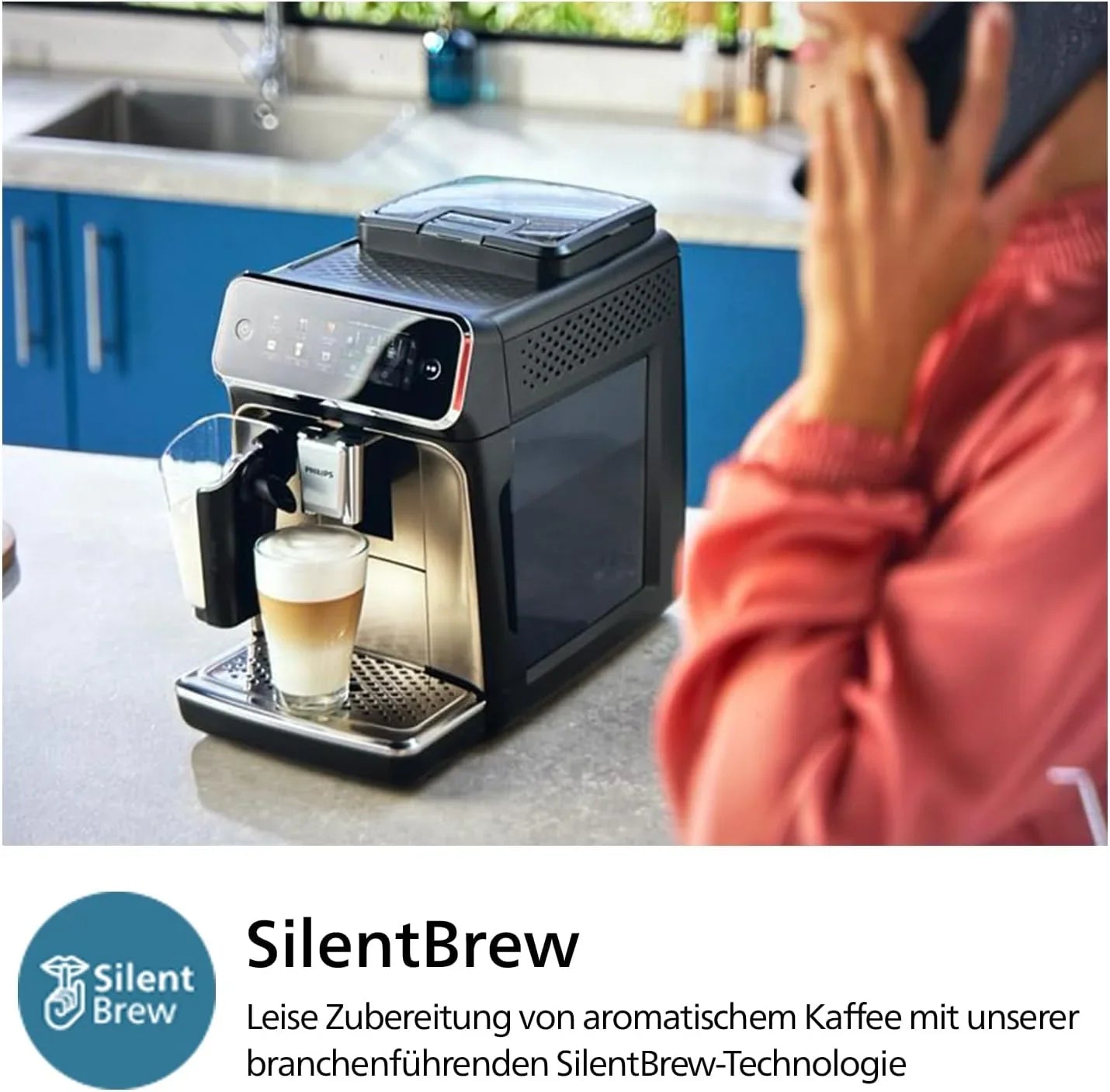 Philips 2300 Serie Vollautomatische Espressomaschine - 4 Getränke, modernes Farb-Touchscreen-Display, LatteGo-Milchsystem, SilentBrew, Keramikmahlwerk, AquaClean-Filter. Weißes Chrom (EP2333/40)