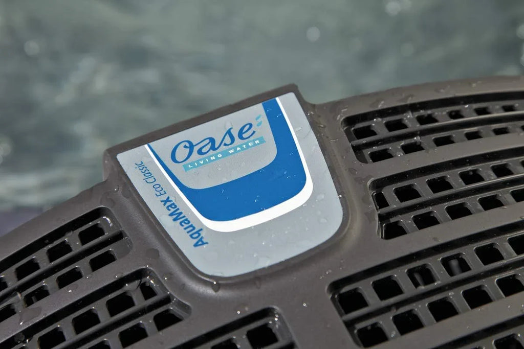 OASE 51096 Filter und Bachlaufpumpe AquaMax Eco Classic 5500, 5300 l/h Förderleistung, energiesparende Bachlaufpumpe, Teichpumpe, Filter, Pumpe, Bachlauf, Dunkelgrau
